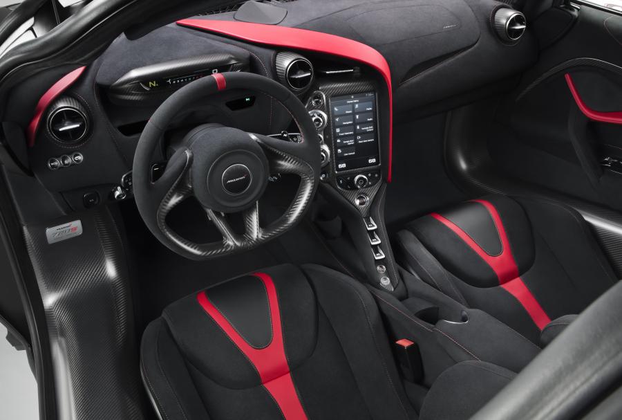 Интерьер McLaren MSO 720S Coupe Velocity 2017 года  (фото 9 из 11)